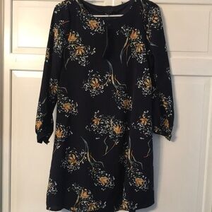 NWT Beautiful navy floral shift dress